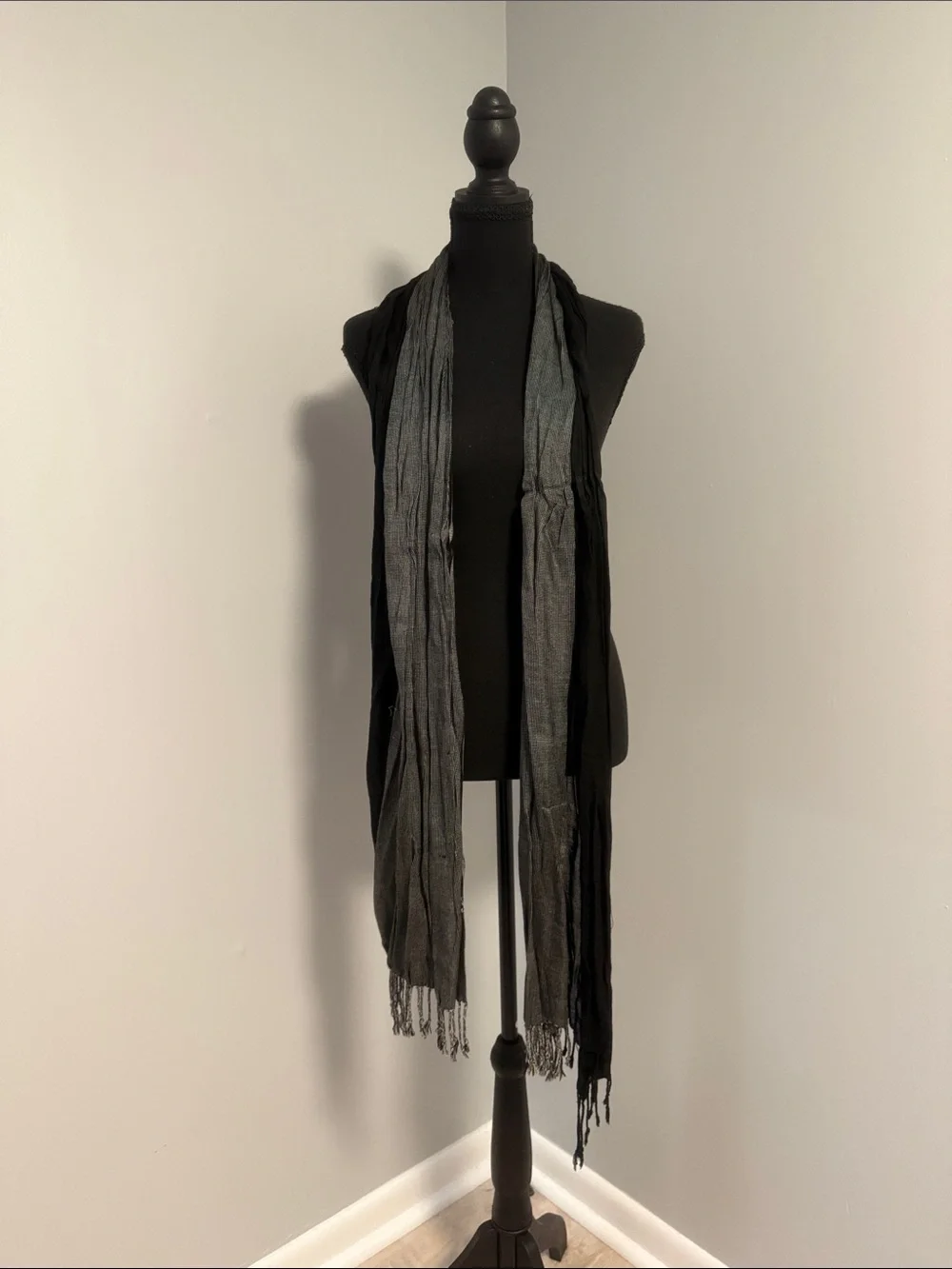 Lightweight Two-Tone Black and Charcoal Scarf